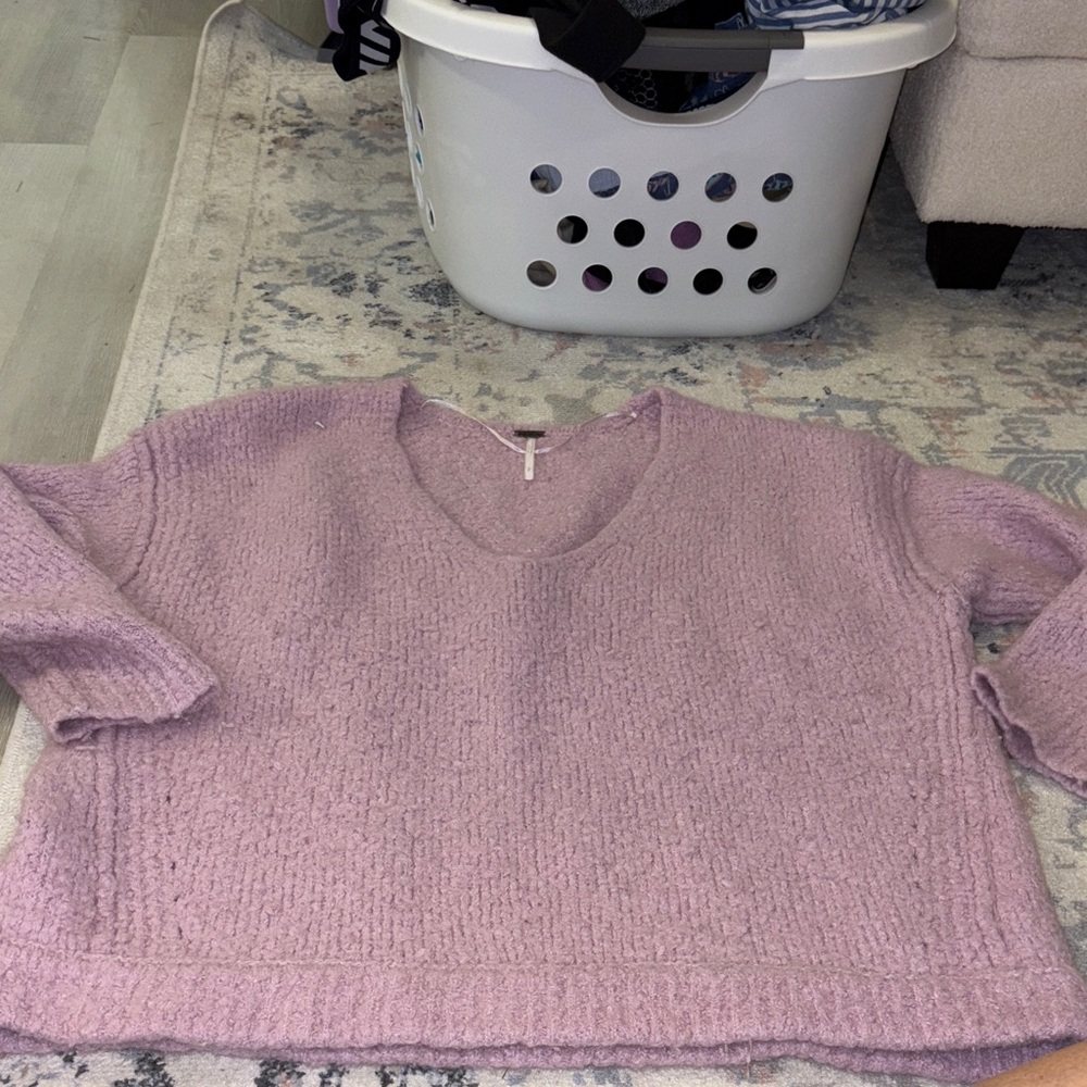 Free People Lavender V-Neck Women's Sweater size small